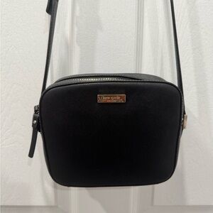 Newbury Lane Cammie Crossbody